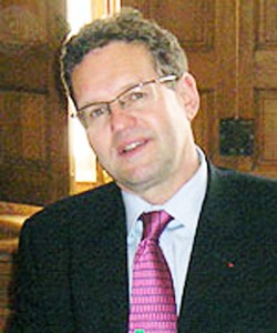 L’expert français, Mathieu Bertrand